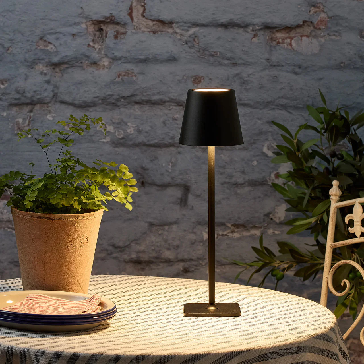 Cordless Modern Table Lamp - Image 24