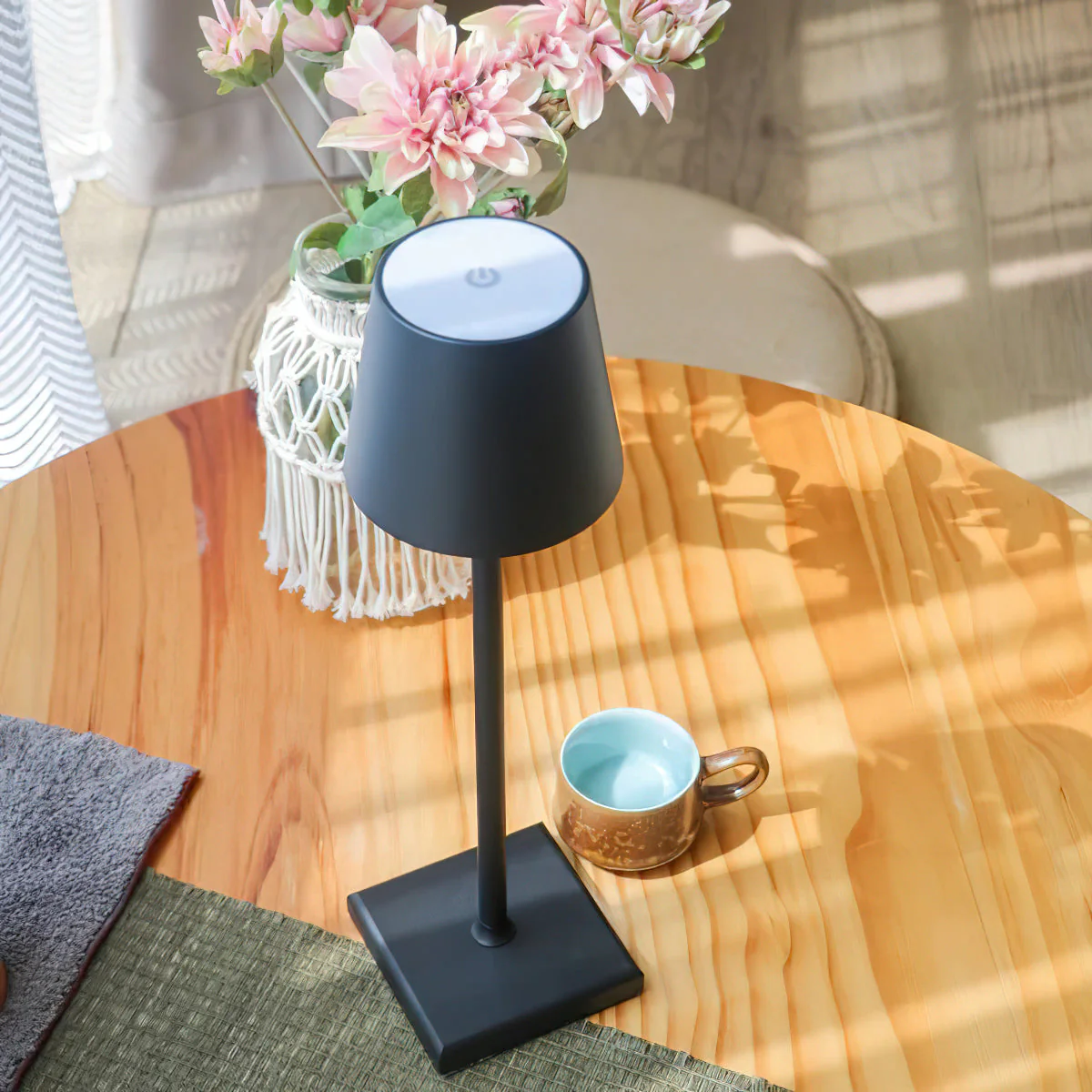 Cordless Modern Table Lamp - Image 32