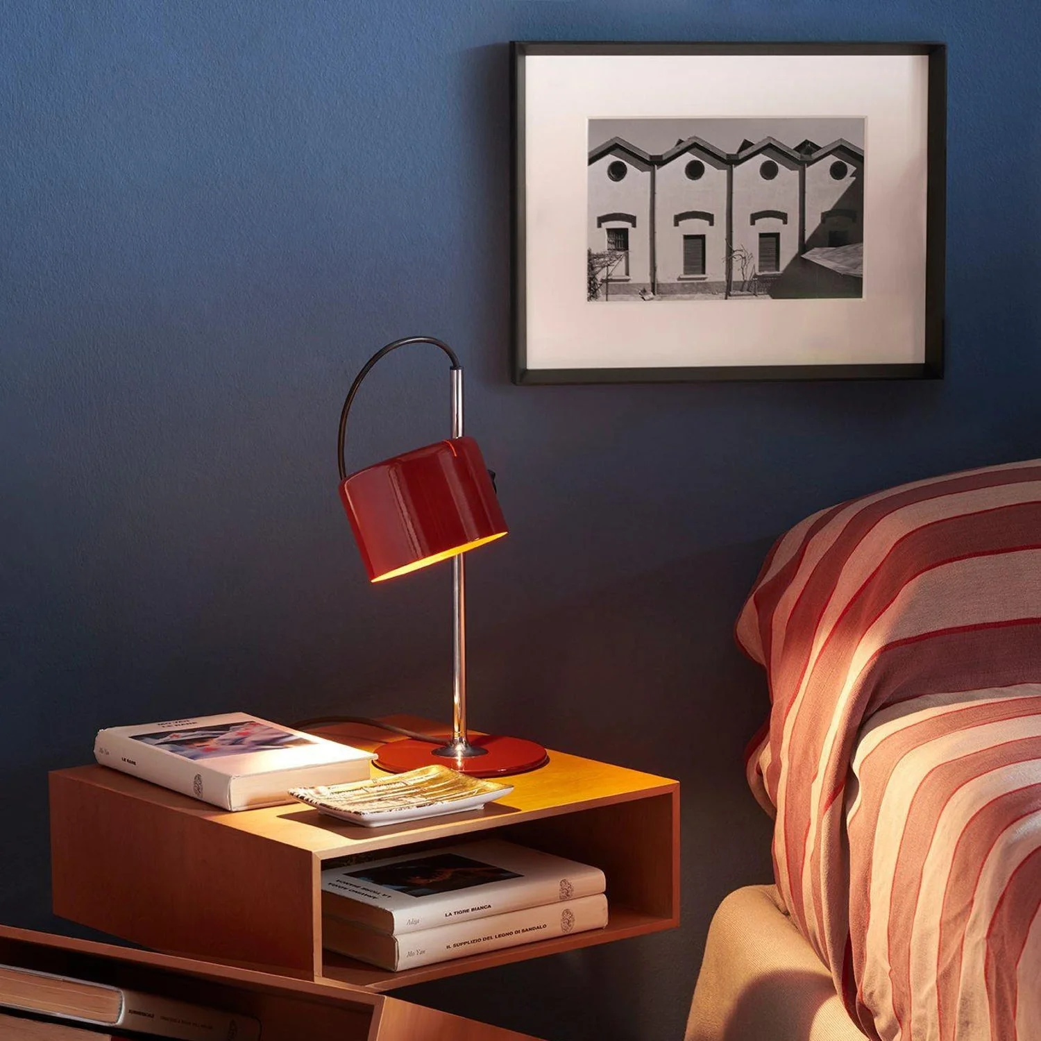 Coupe Modern Table Lamp - Image 7