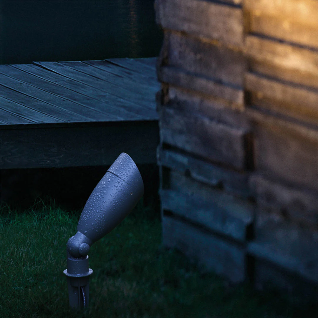 Cubbb LED Minimalist Outdoor Spike Lights - Image 3