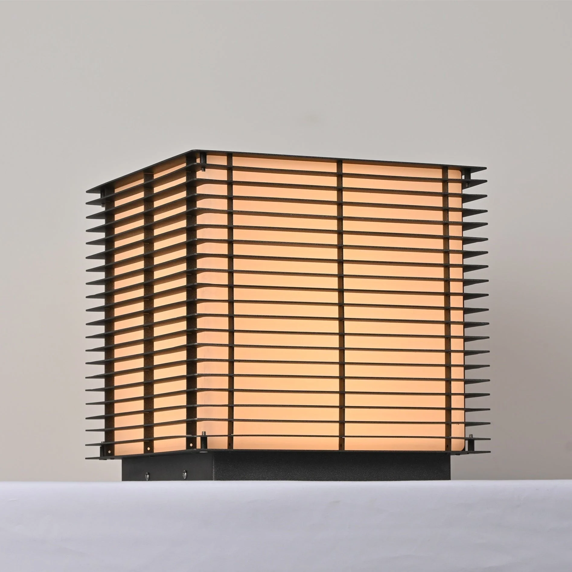 Cubra Grid Post Outdoor Light - Image 12
