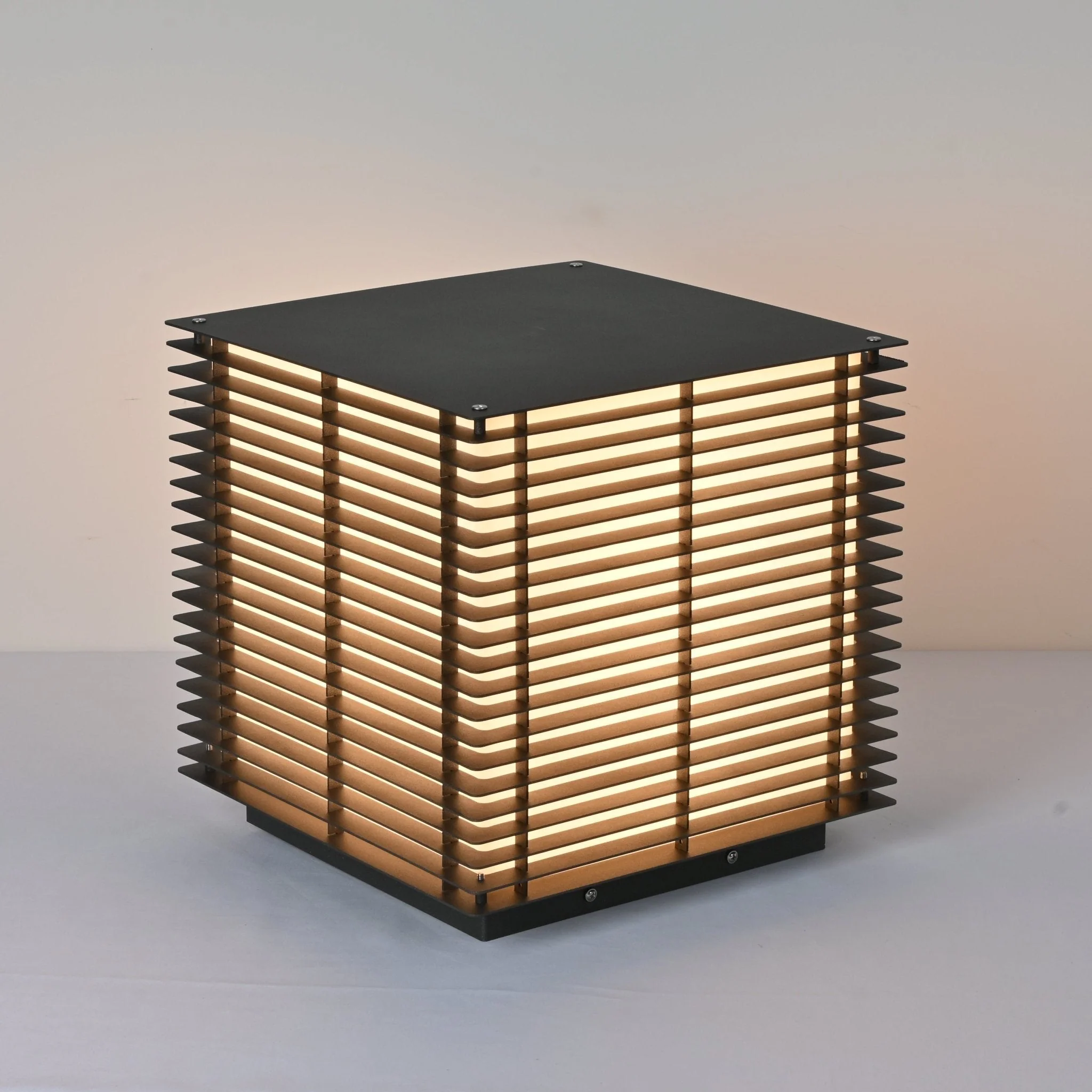 Cubra Grid Post Outdoor Light - Image 23