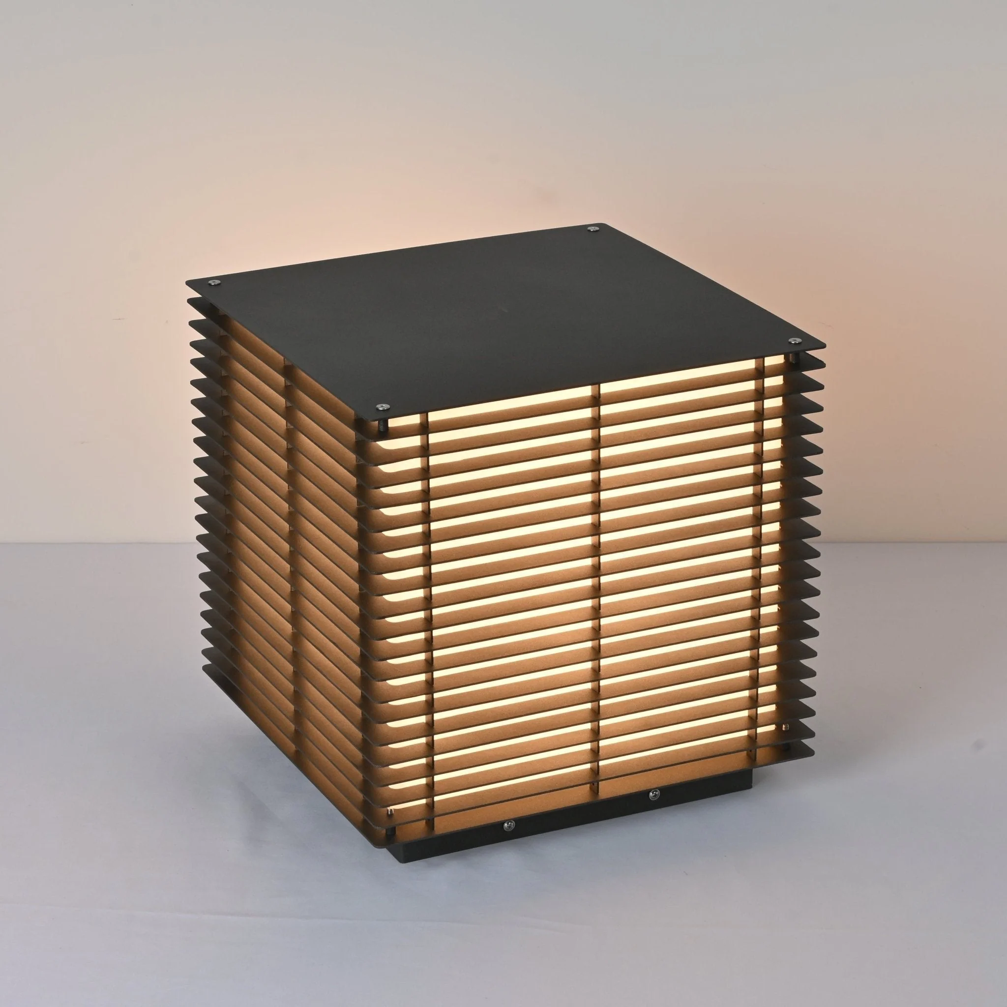 Cubra Grid Post Outdoor Light - Image 6