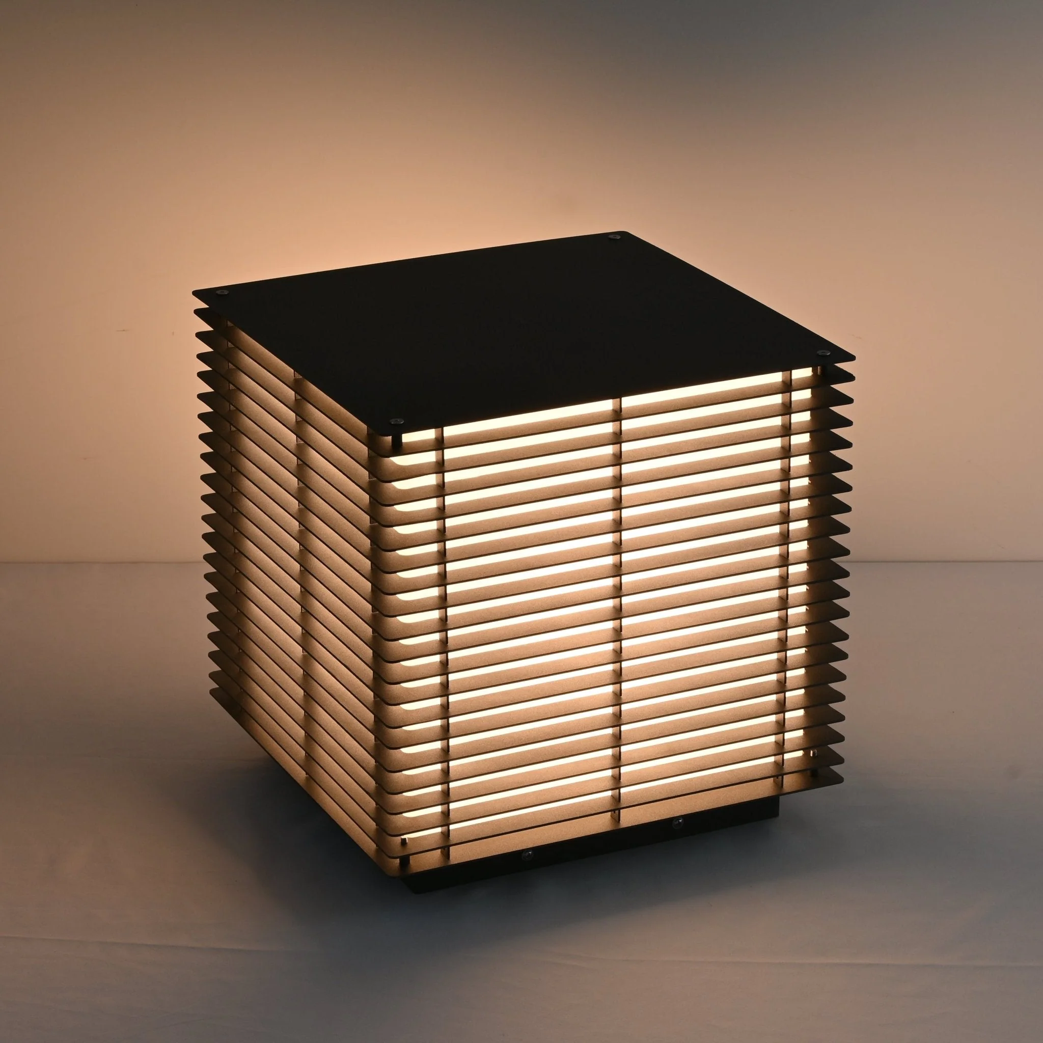 Cubra Grid Post Outdoor Light - Image 7
