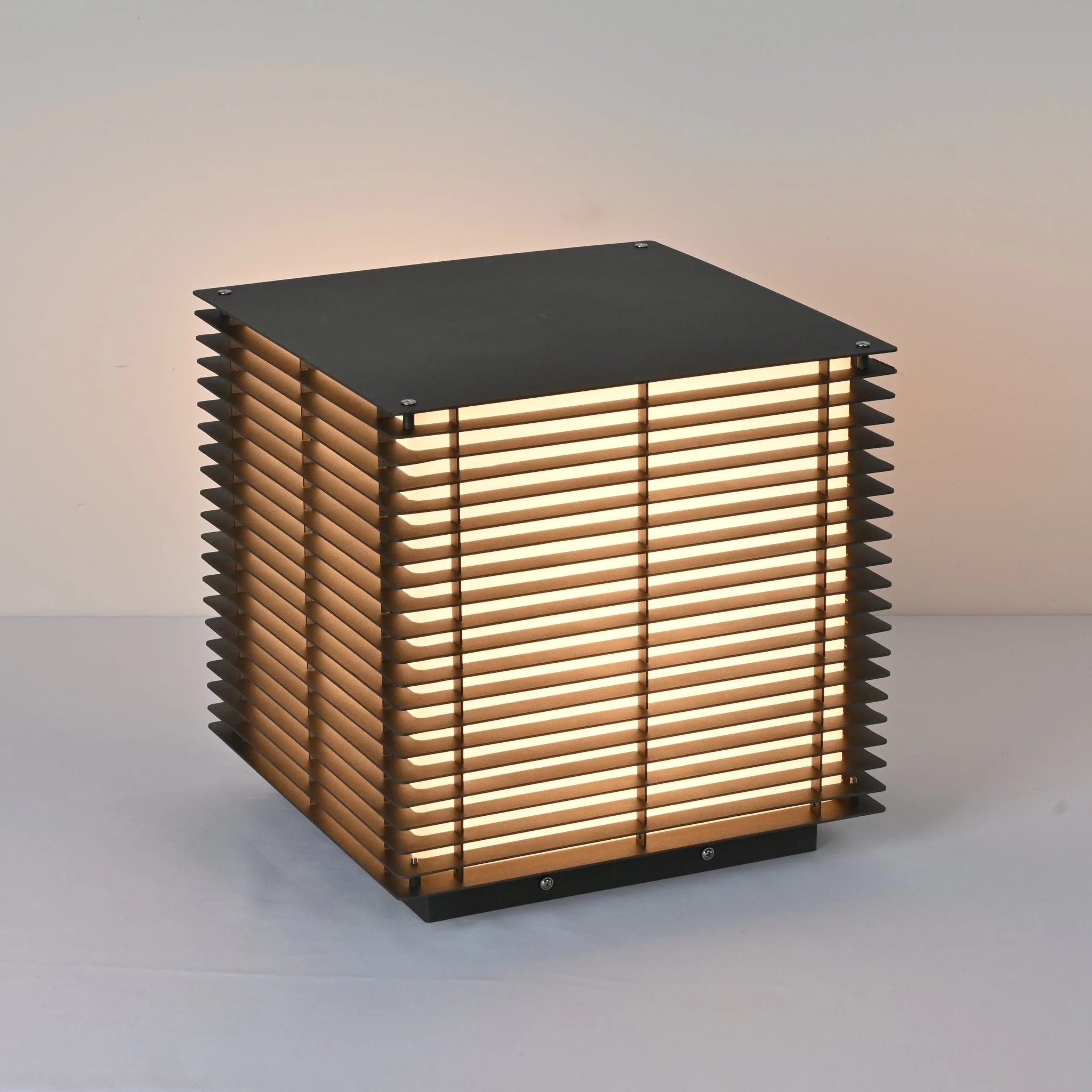 Cubra Grid Post Outdoor Light - Image 9