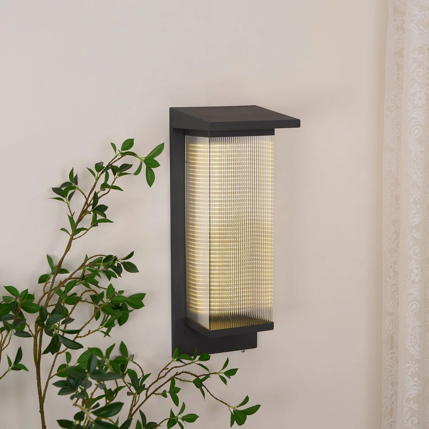 Dependable Unique Box Solar Outdoor Wall Lamp - Image 4