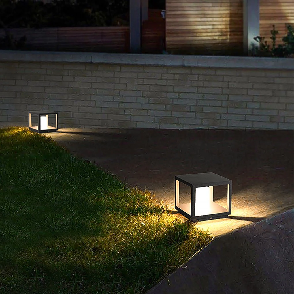 Des Decorative LED Solar Landscape Outdoor Post Lights - Image 3