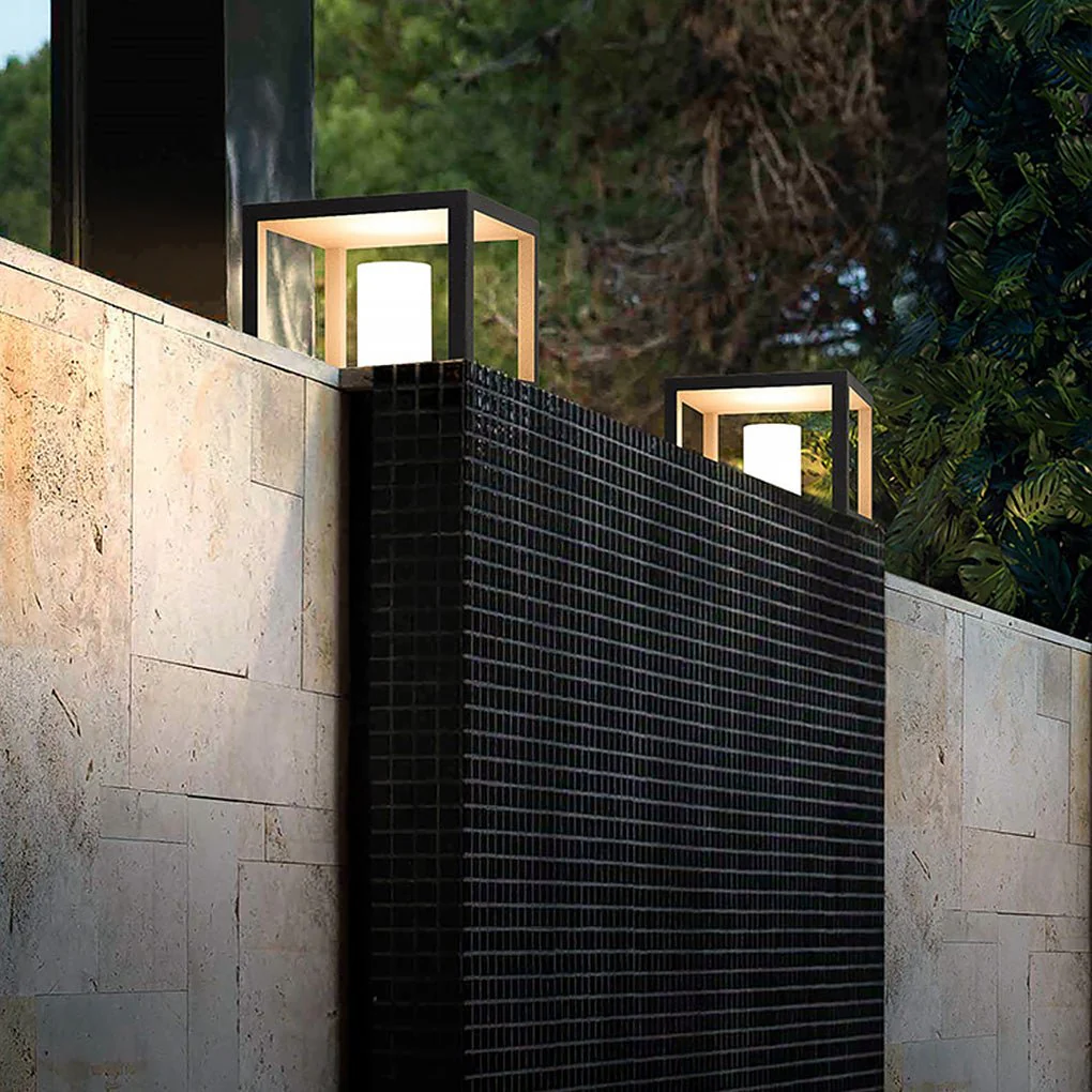 Des Decorative LED Solar Landscape Outdoor Post Lights - Image 4