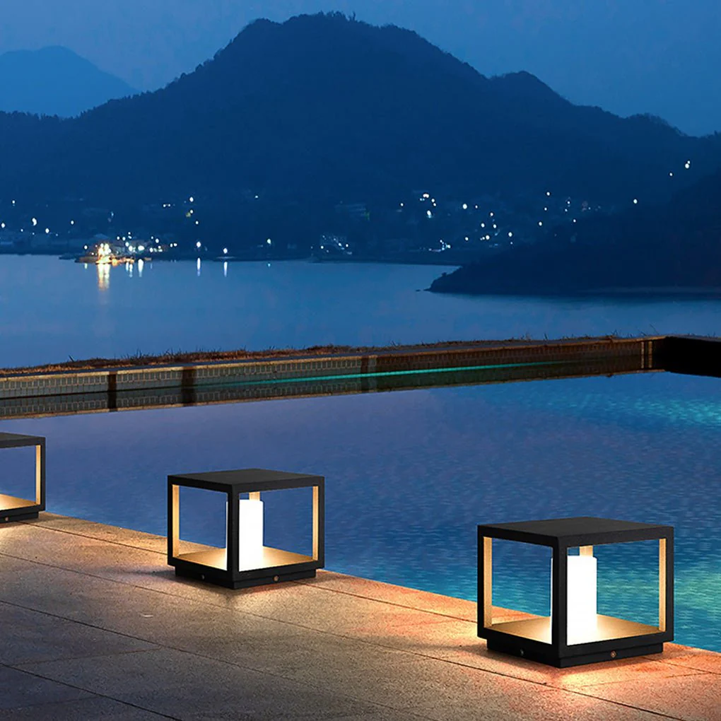 Des Decorative LED Solar Landscape Outdoor Post Lights - Image 5