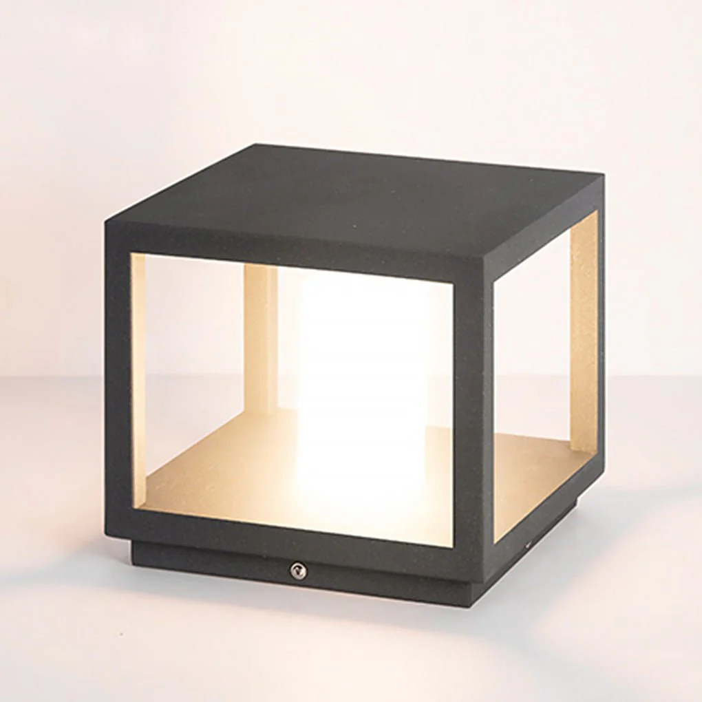 Des Decorative LED Solar Landscape Outdoor Post Lights - Image 7