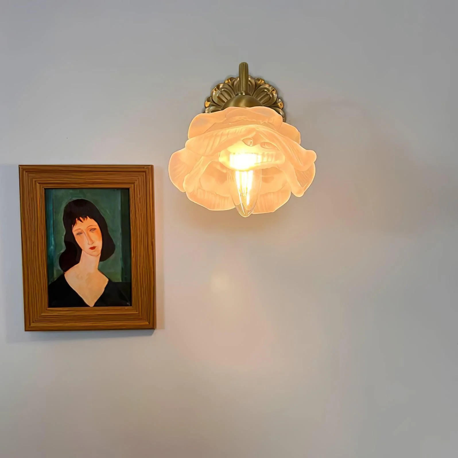 Drifte Brass Floral Luxury Wall Lamp - Image 23