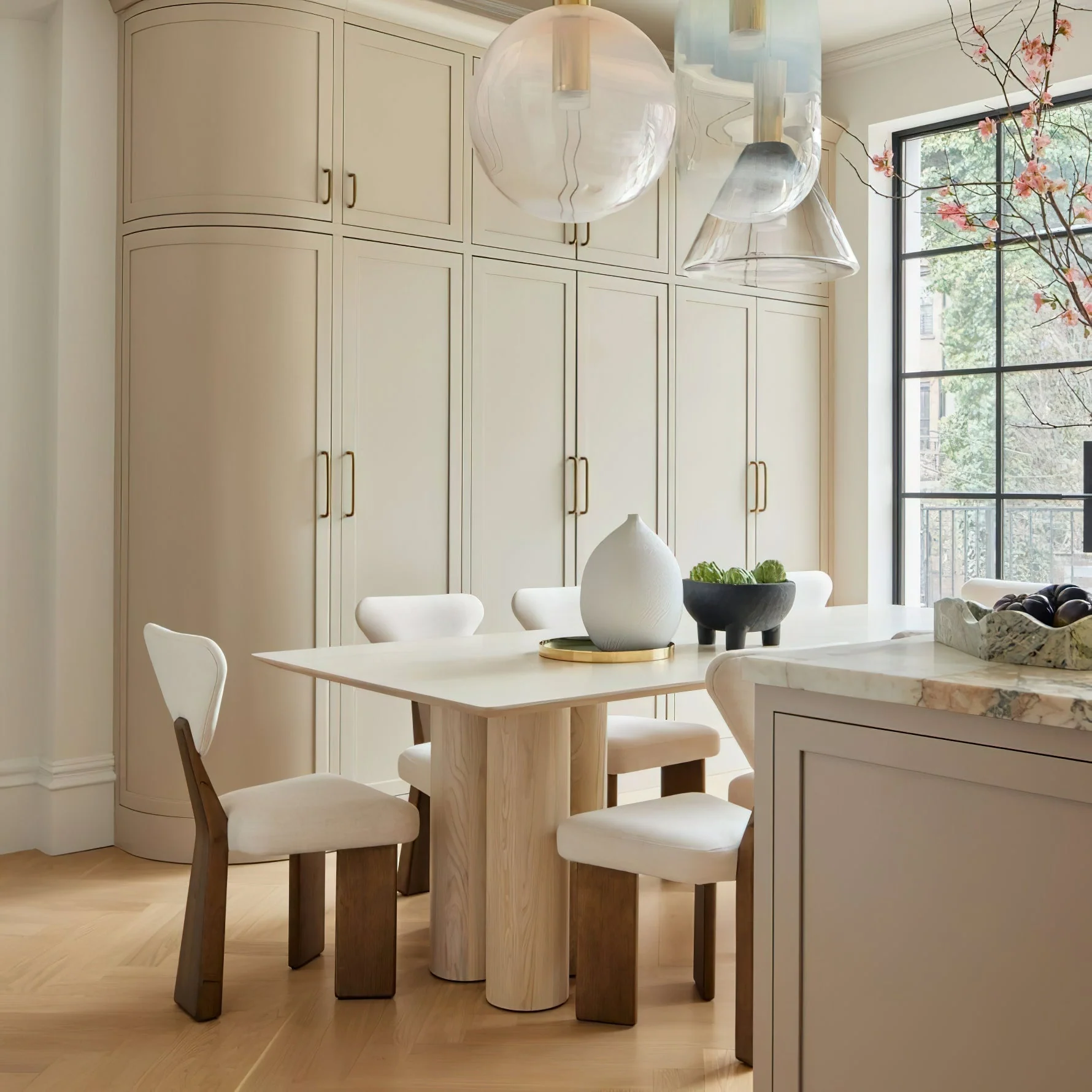 Eidos Modern Glass Pendant Light - Image 11
