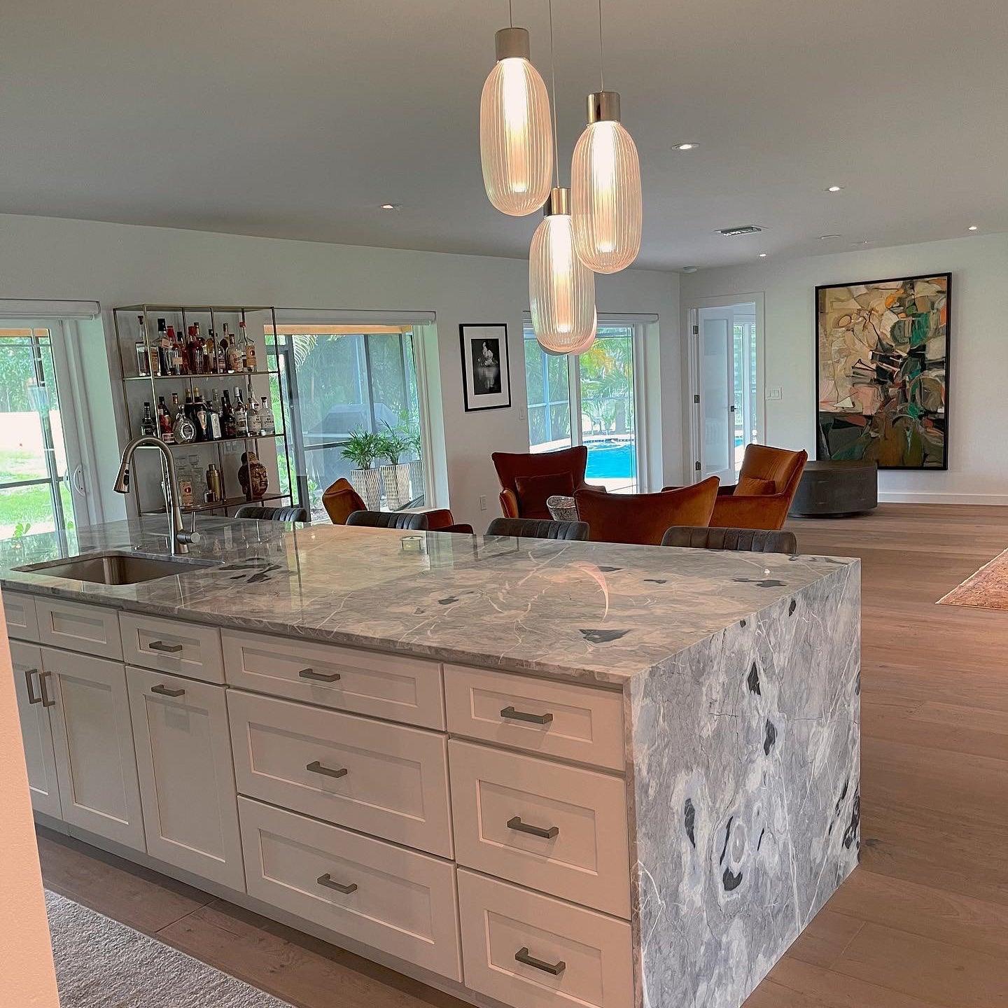 Elaro Aluminum Classic Pendant Lamp - Image 13