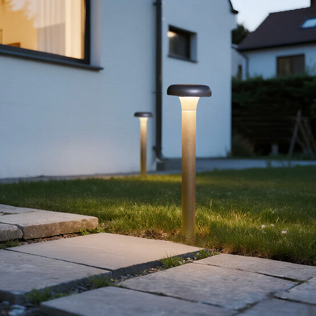 Eliot LED Lights Minimalist Outdoor Light - Image 2