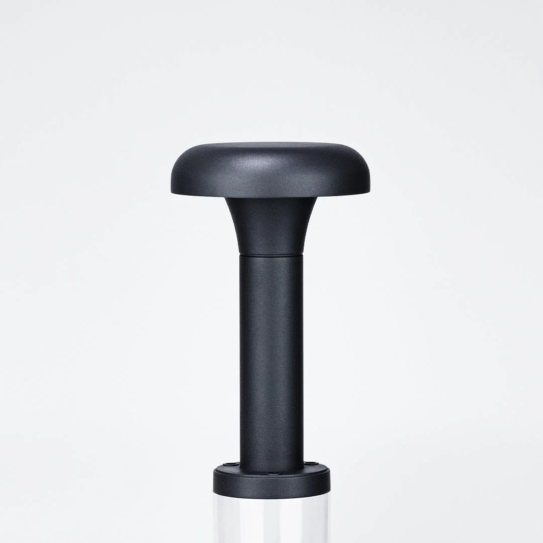 Eliot LED Lights Minimalist Outdoor Light - Image 5