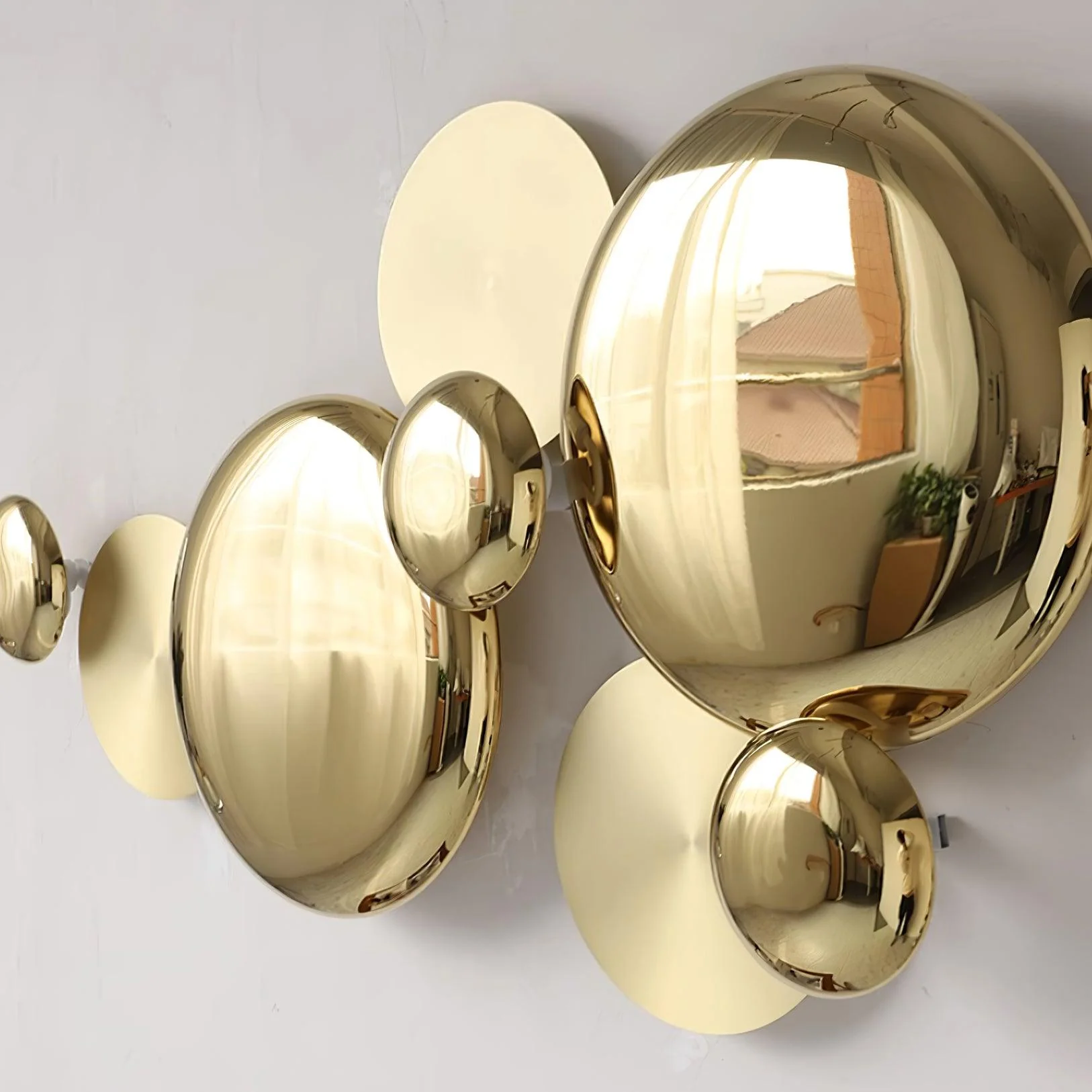 Emberise Sculptural Wall Lamp - Image 2