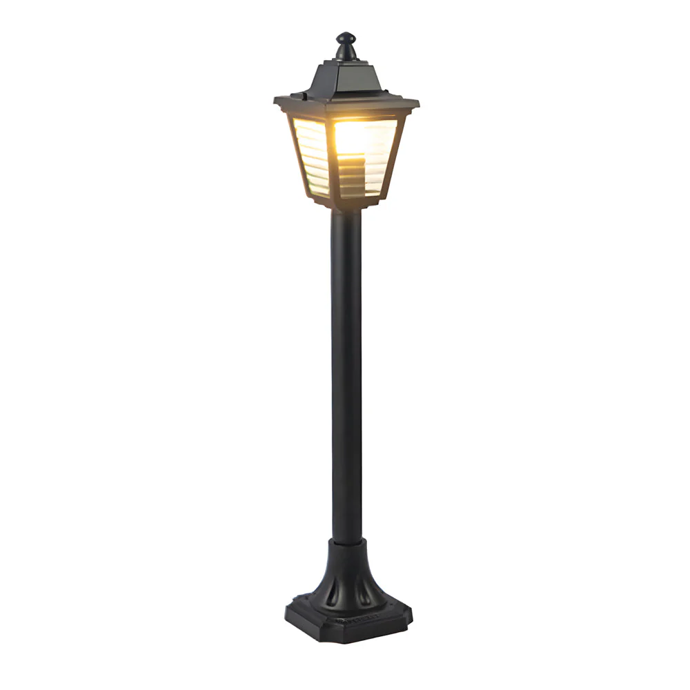 Enoch Elegant Landscape Outdoor Lamp - Image 7