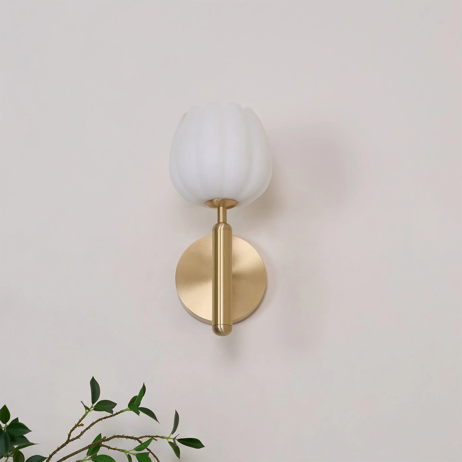 Eurzorion Floral Alabaster Brass Wall Light - Image 10