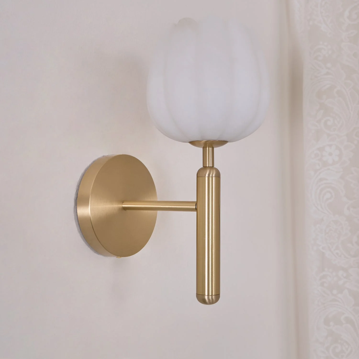 Eurzorion Floral Alabaster Brass Wall Light - Image 13