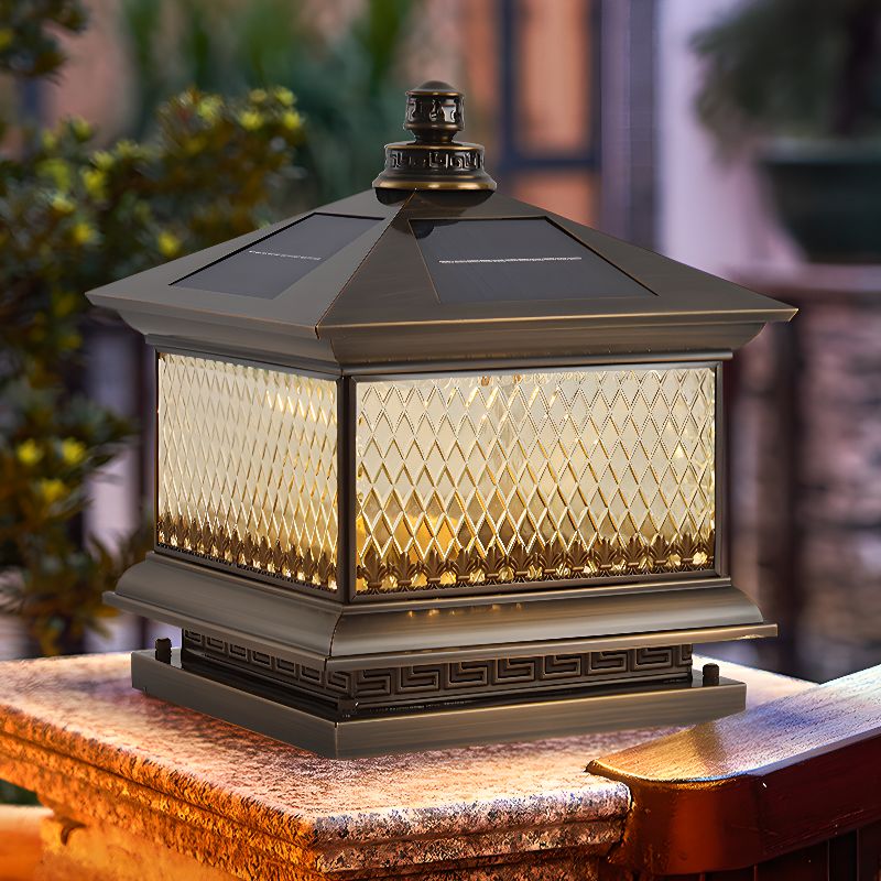 Evelor Classic Diamond Solar Post Outdoor Light - Image 13