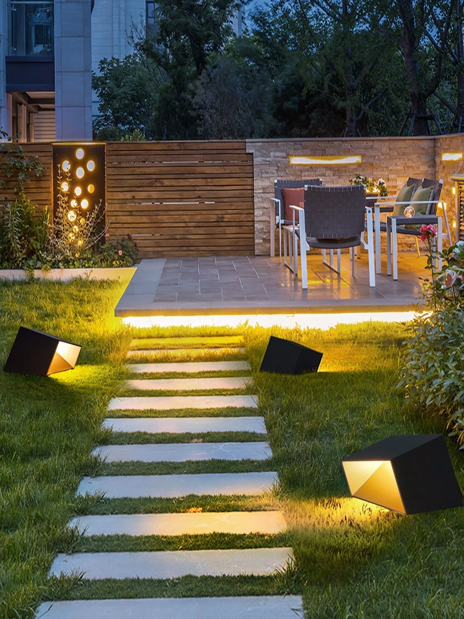 Evsore Unique Cube Garden Solar Outdoor Light - Image 28
