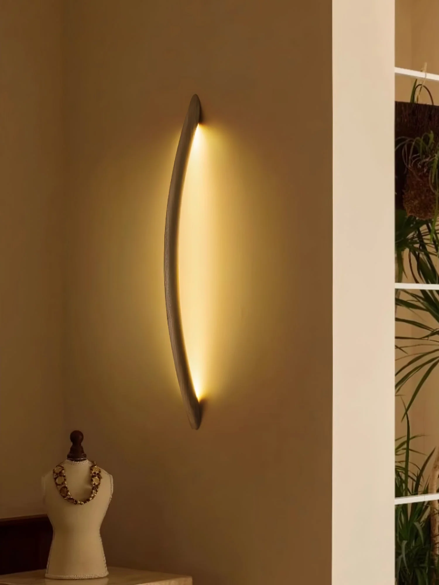 Evvinos Modern Minimalist Linear Wood Wall Light - Image 3