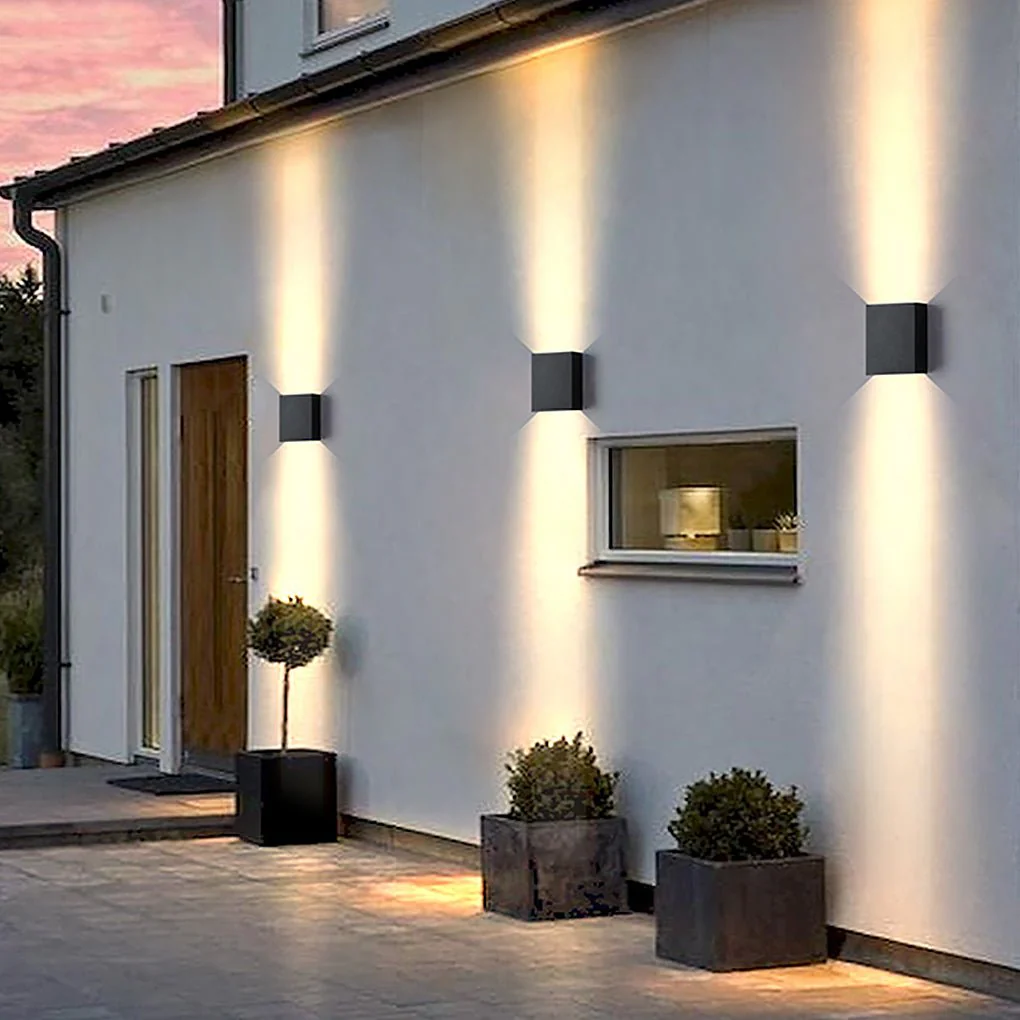 Ferri Gorgeous Modern Outdoor Wall Light - Image 6
