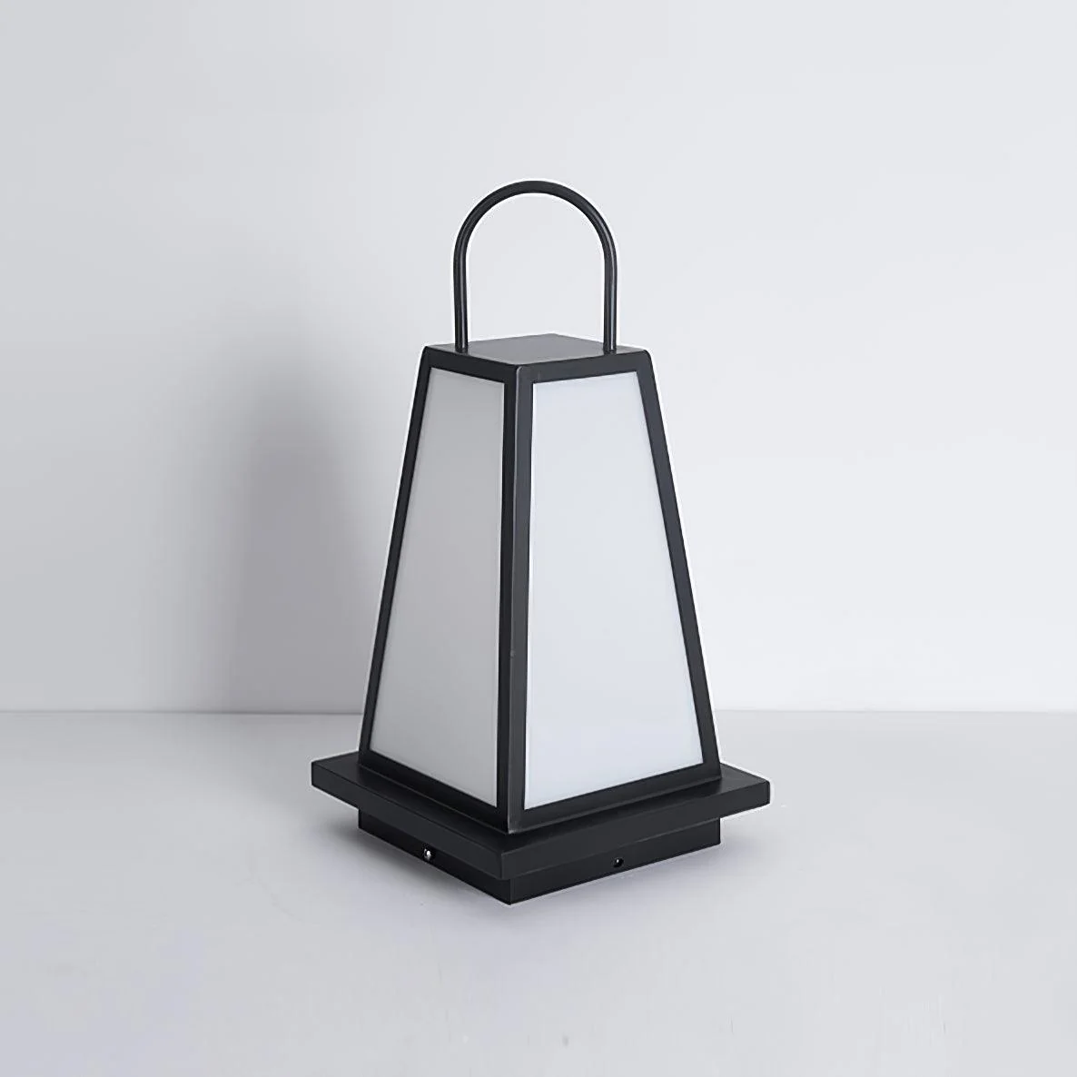 Fiona Minimalist Outdoor Light - Image 18