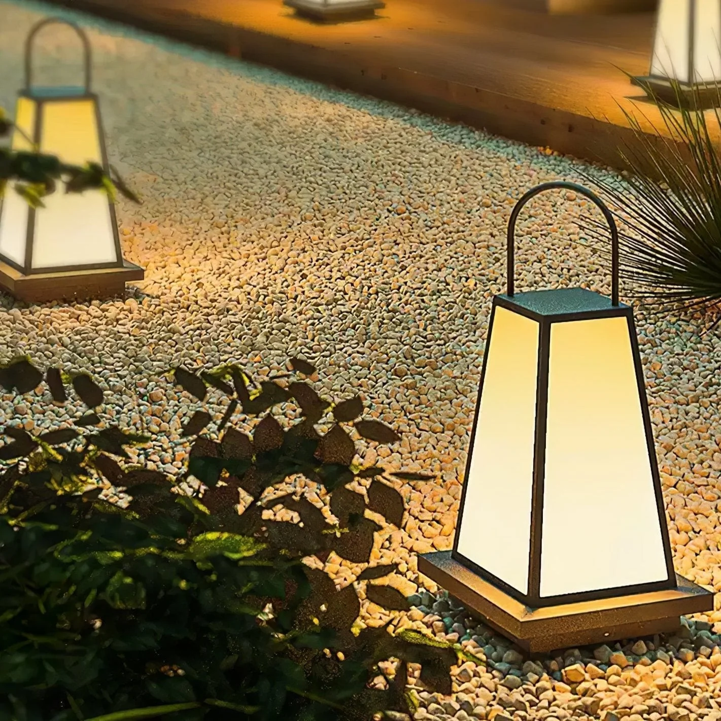 Fiona Minimalist Outdoor Light - Image 40