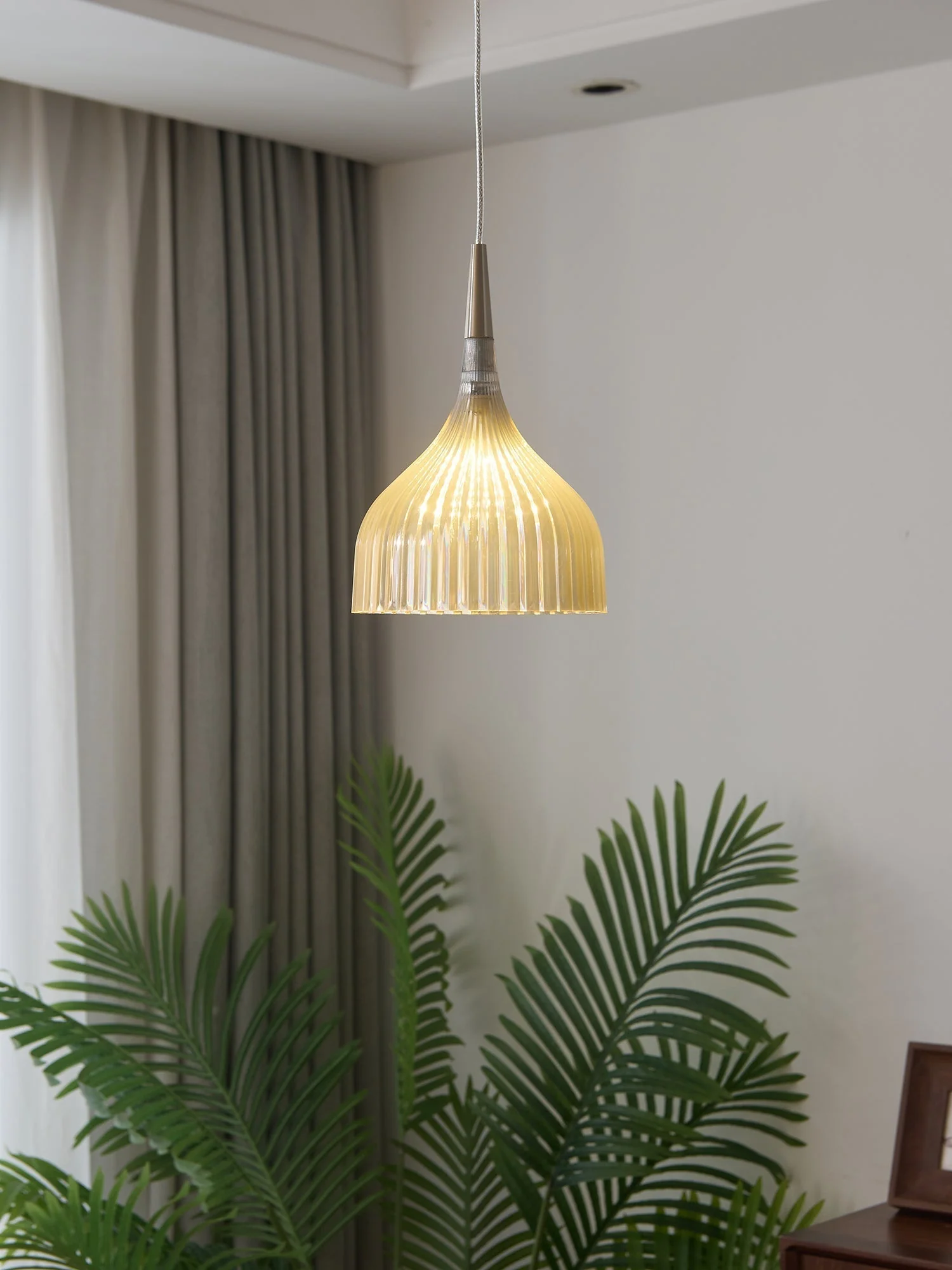 Fiore Elegant Pendant Lamp - Image 56