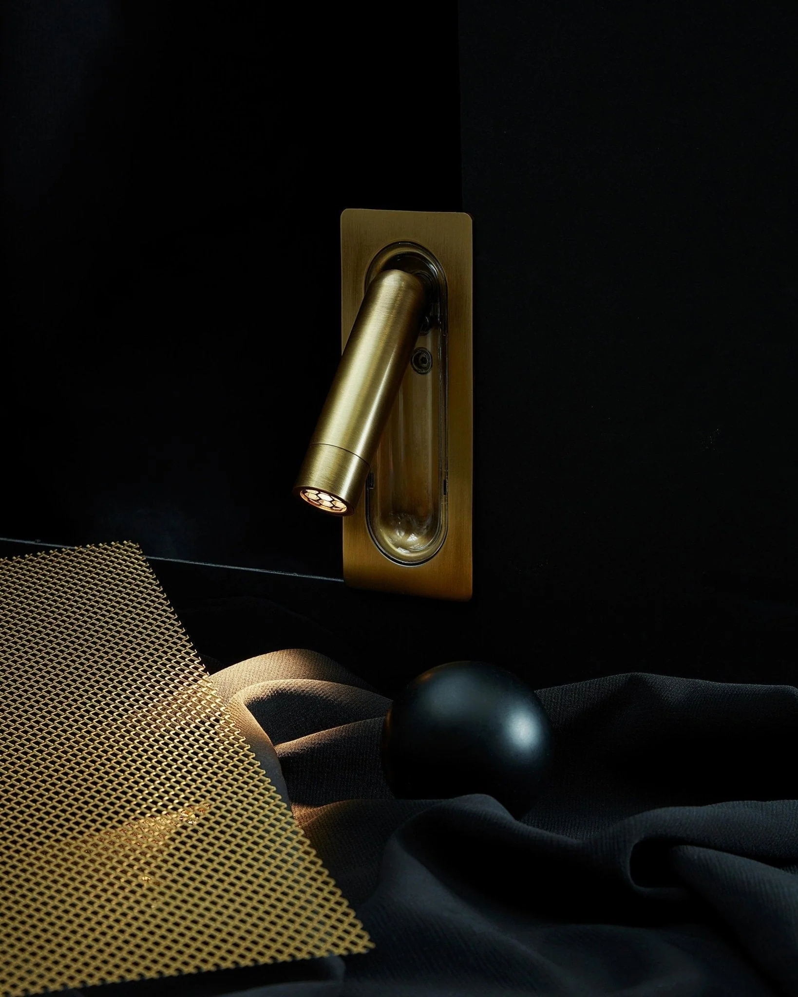 Fioro Industrial Wall Lamp - Image 37