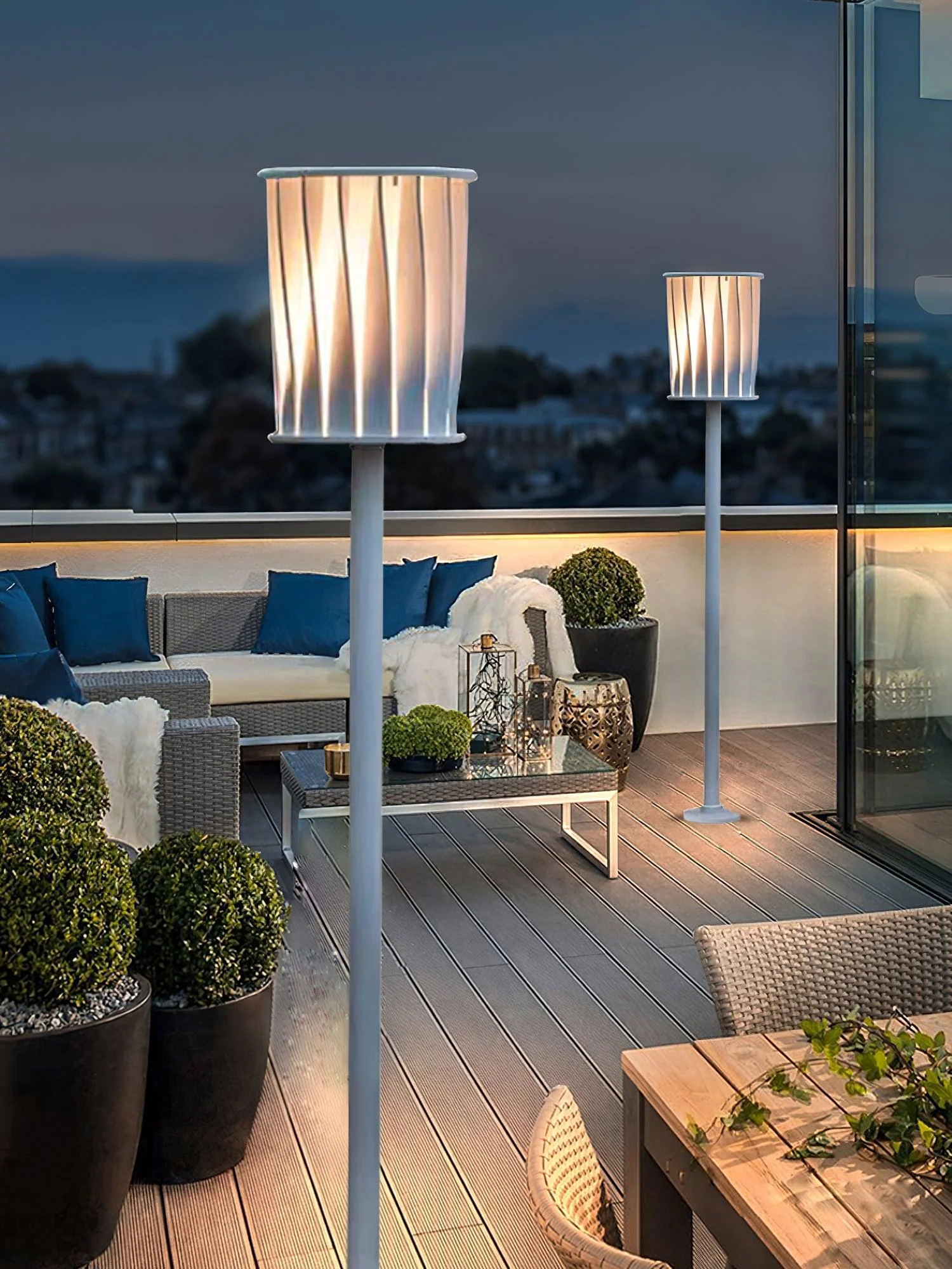 Flare Modern Aluminum Outdoor Light - Image 20