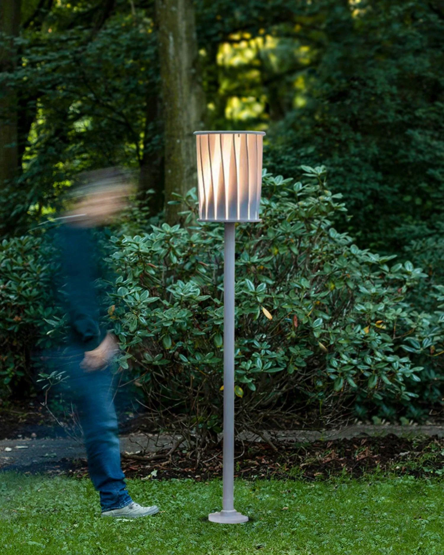 Flare Modern Aluminum Outdoor Light - Image 21
