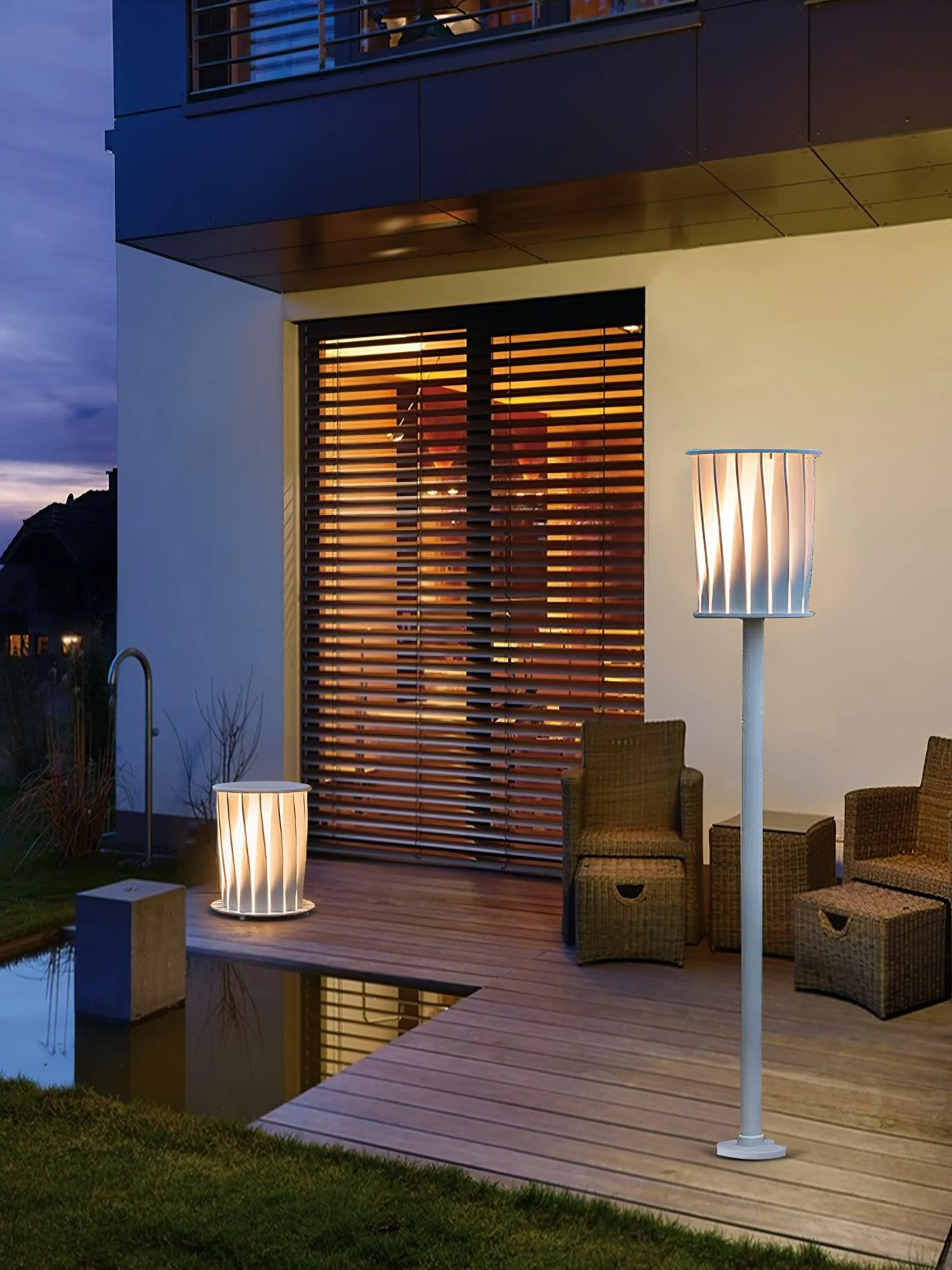 Flare Modern Aluminum Outdoor Light - Image 6