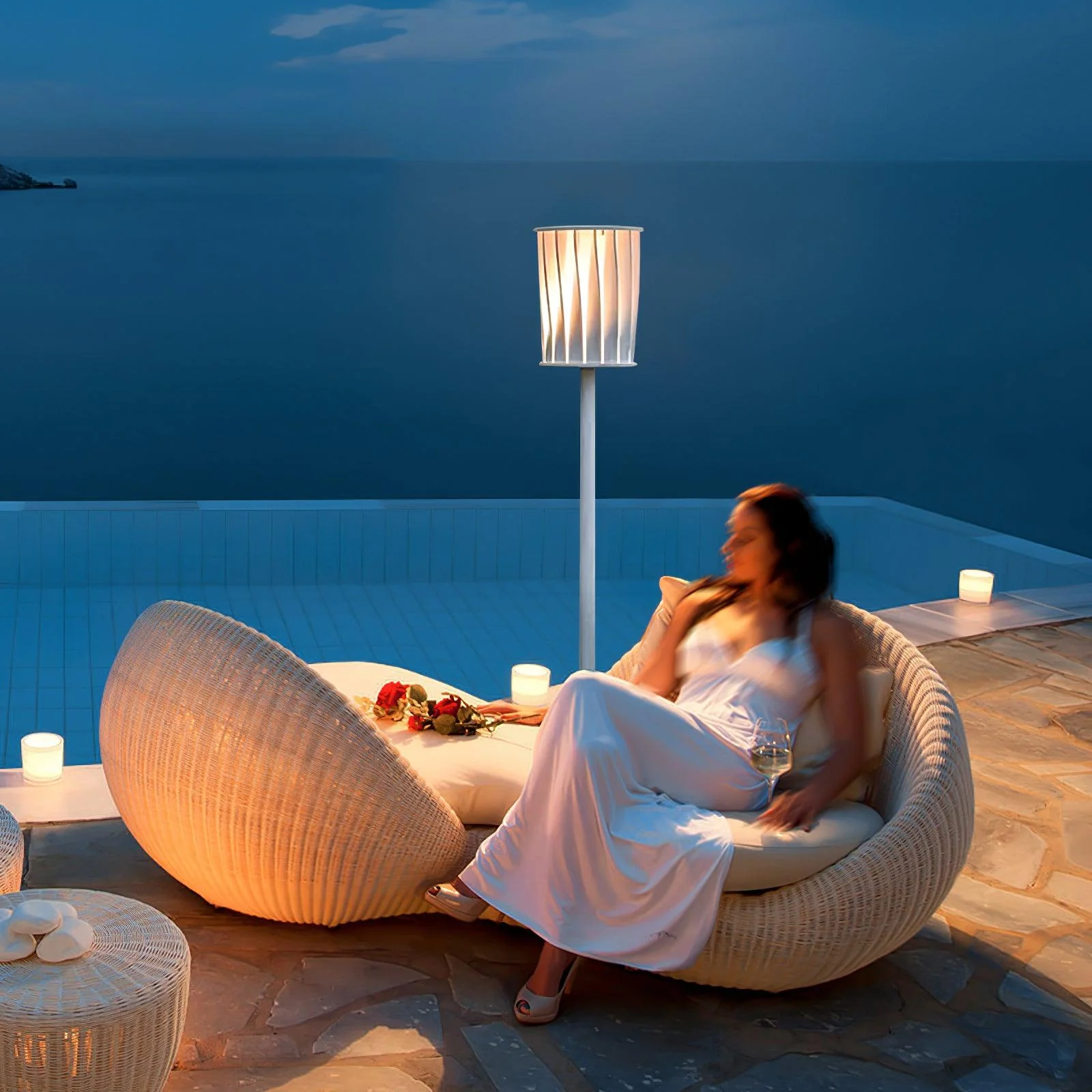 Flare Modern Aluminum Outdoor Light - Image 9