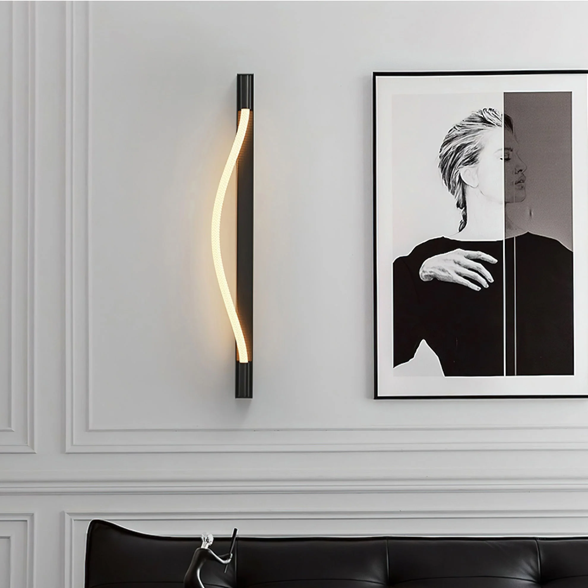 Flecto Minimalist Wall Lamp - Image 2