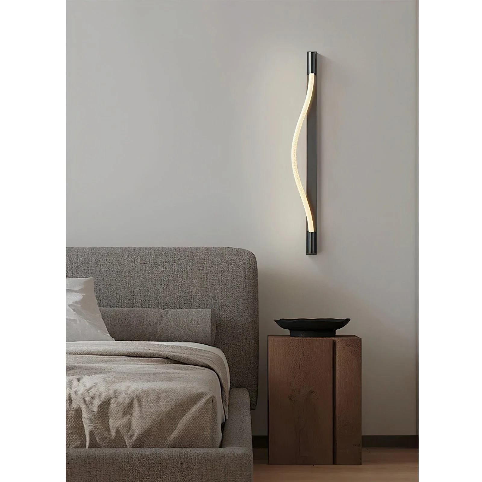 Flecto Minimalist Wall Lamp - Image 9