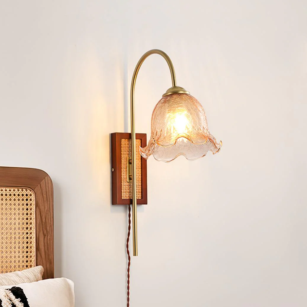 Flower Farmhouse Brass Wall Light - Image 2