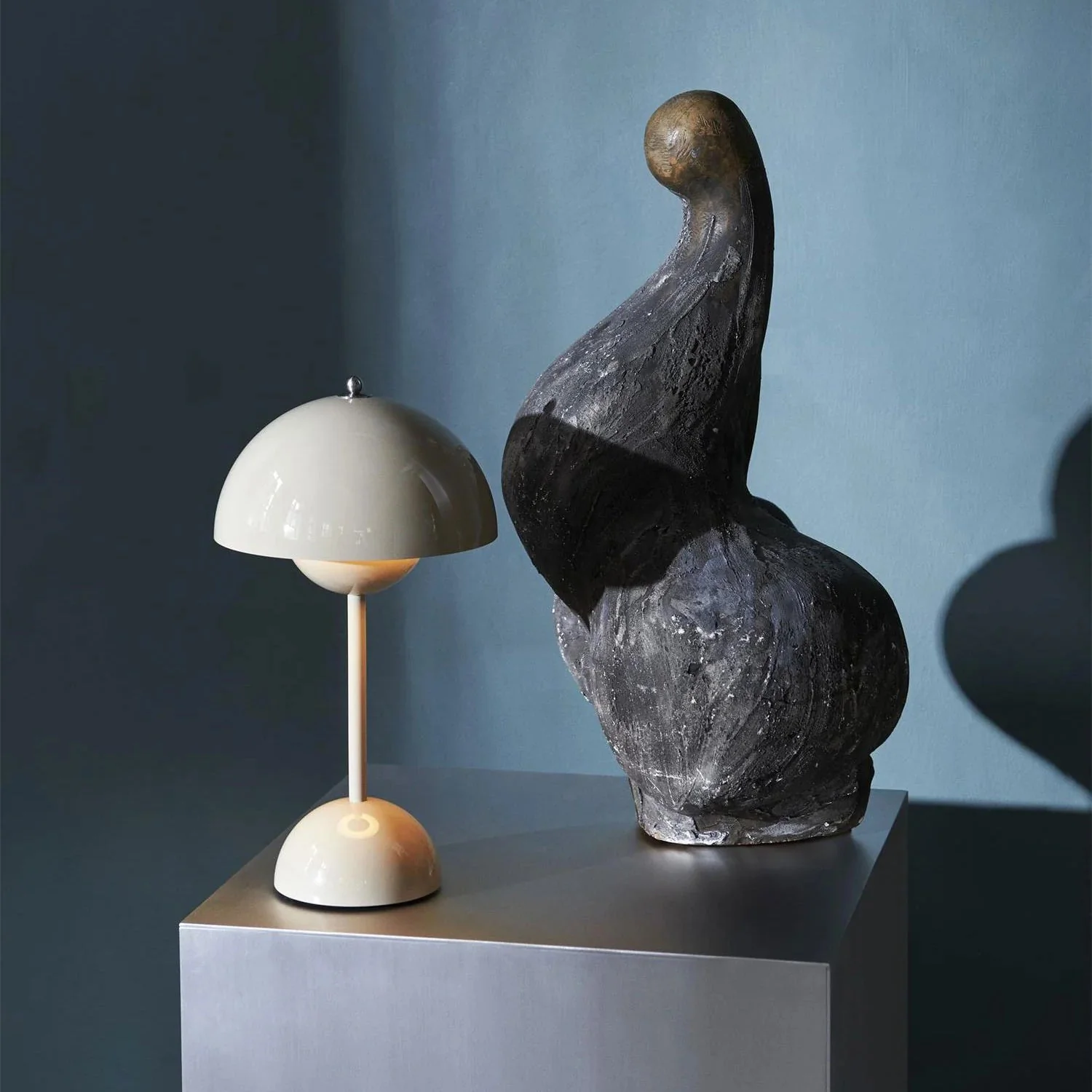 Flowerpot Modern Table Lamp - Image 13