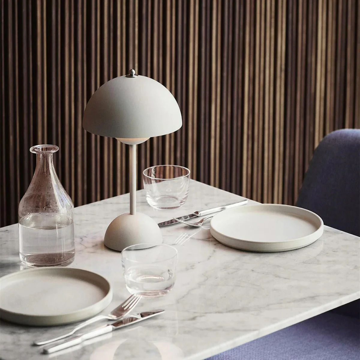Flowerpot Modern Table Lamp - Image 2