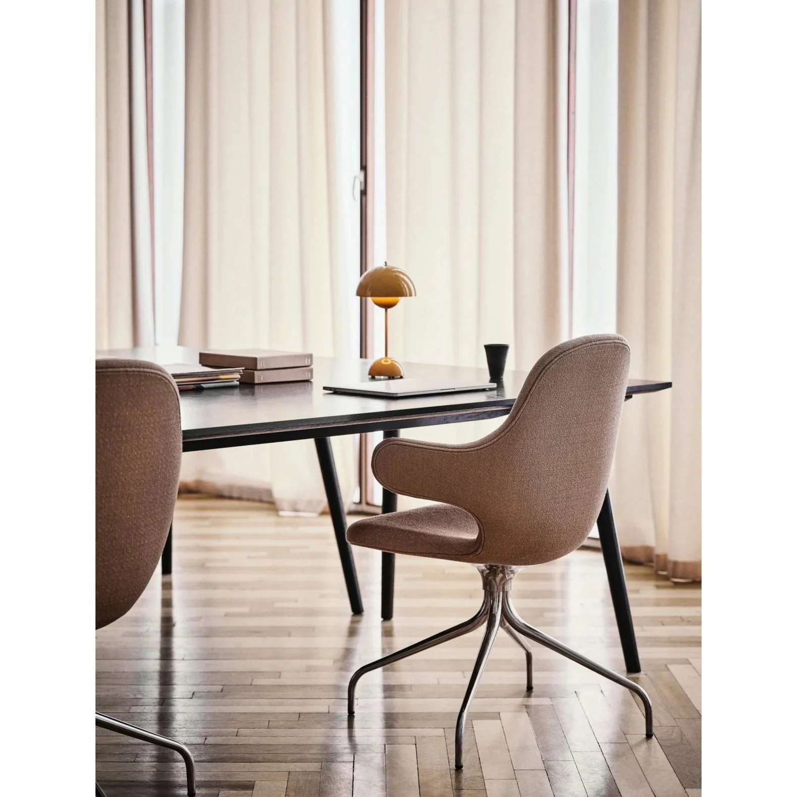 Flowerpot Modern Table Lamp - Image 39