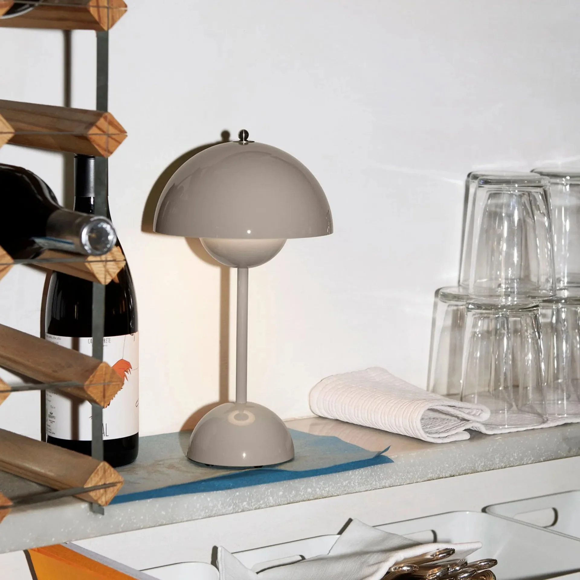 Flowerpot Modern Table Lamp - Image 6