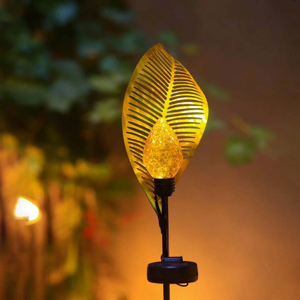 Gardner Elegant Curled Leaf Solar Lawn Outdoor Post Lamp - Image 5