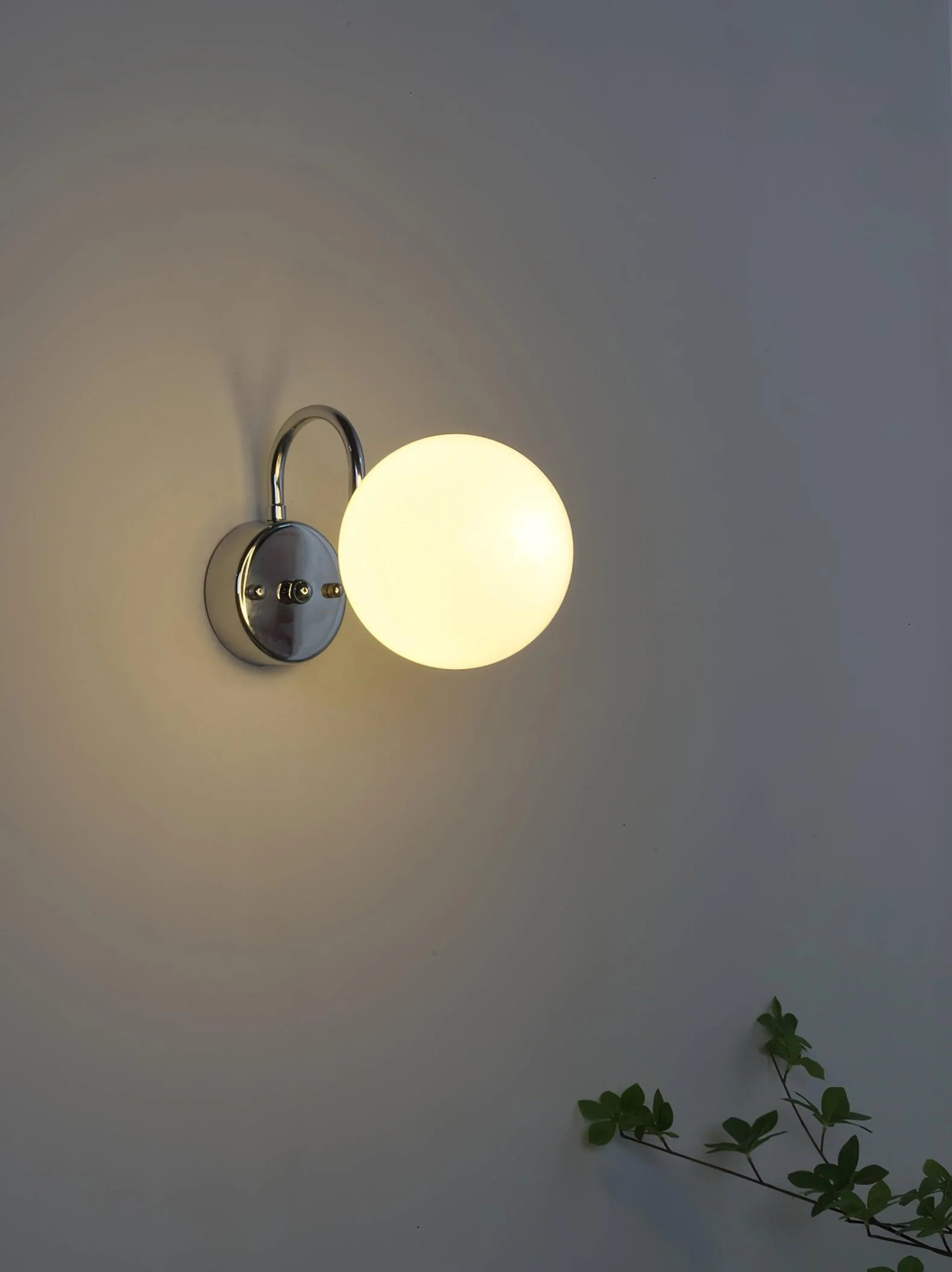 Globo Modern Glass Sconce - Image 4