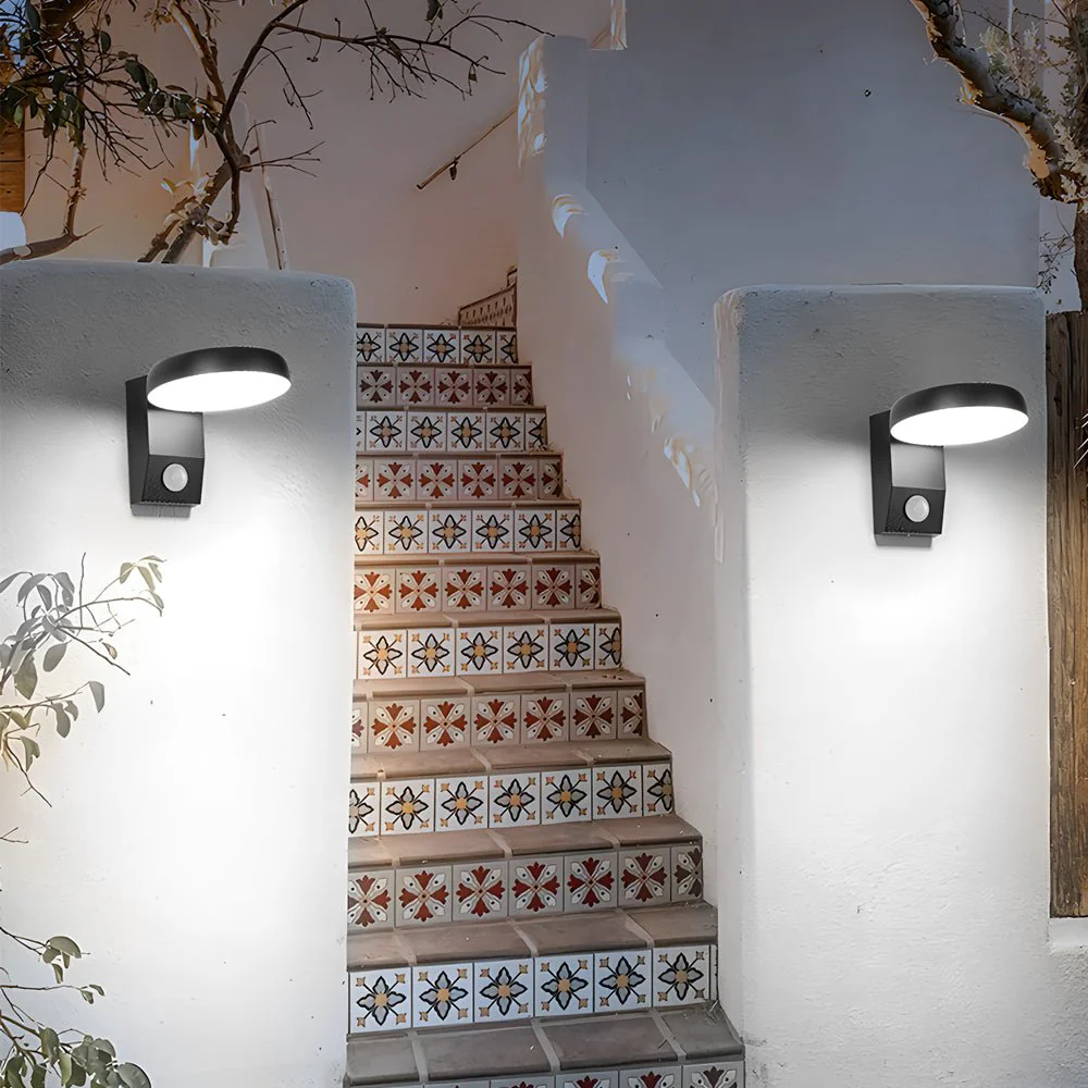 Godly Rotatable Motion Sensor Outdoor Wall Light - Image 4