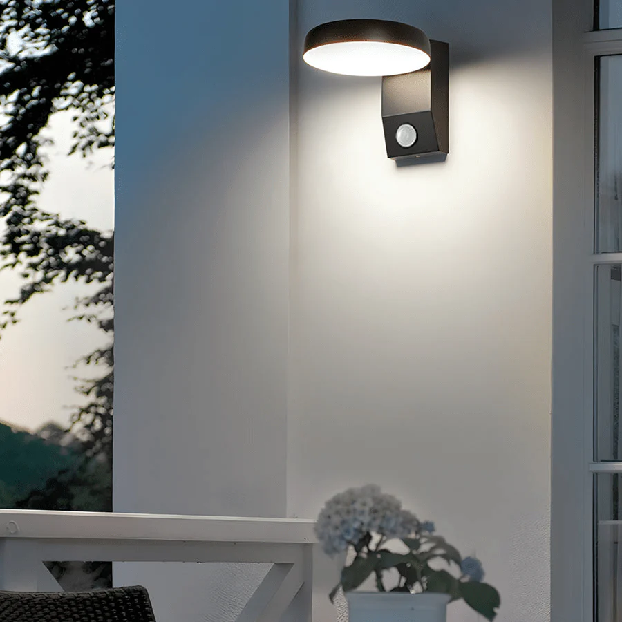 Godly Rotatable Motion Sensor Outdoor Wall Light - Image 6