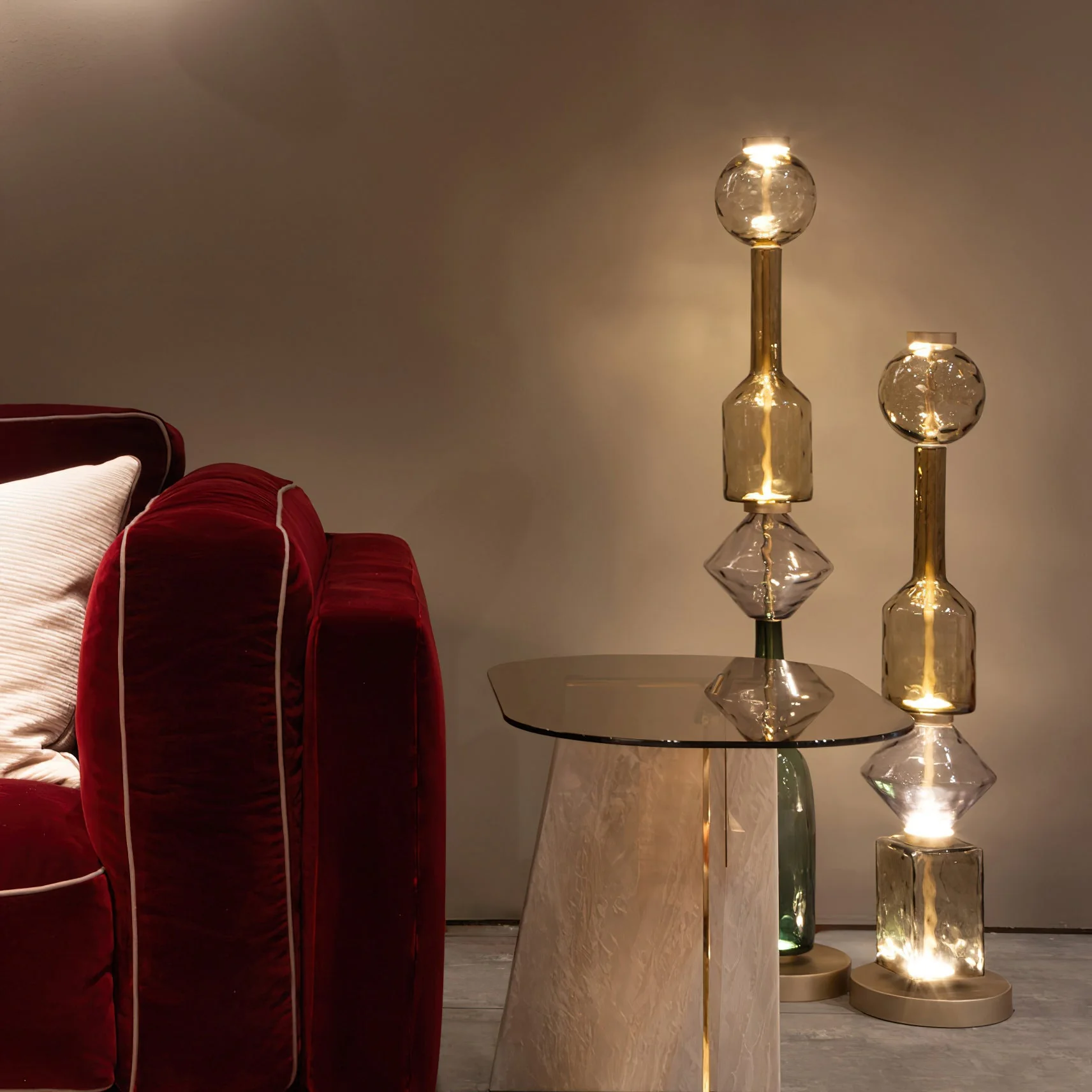 Gusto Modern Glass Table Lamp - Image 3