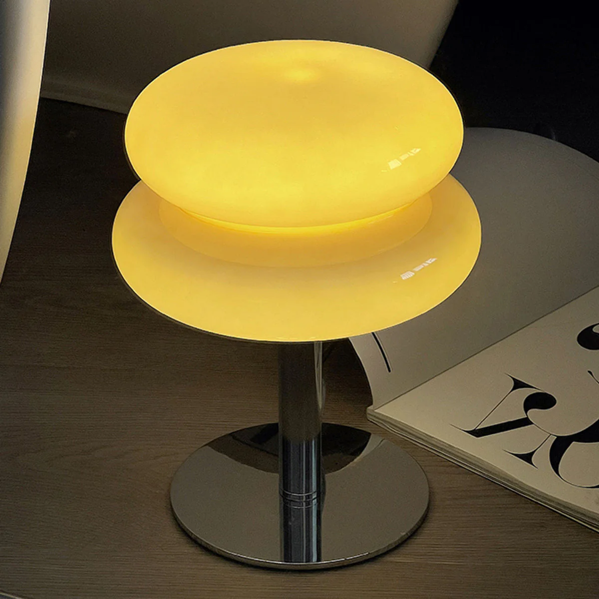 Hecho Modern Glass Table Lamp - Image 5