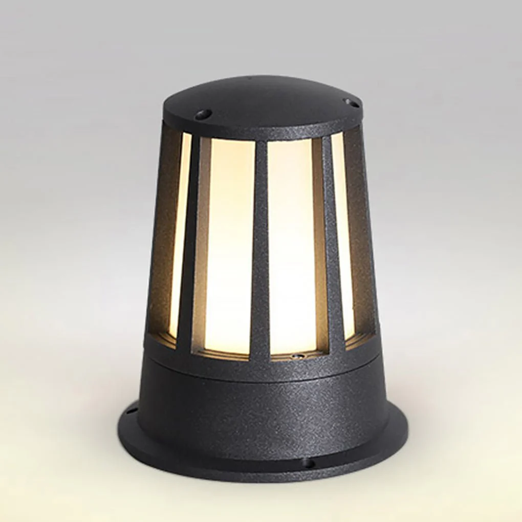 Hector LED Classic Landscape Outdoor Light - Image 10
