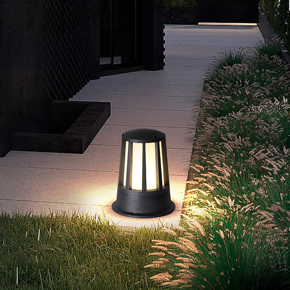 Hector LED Classic Landscape Outdoor Light - Image 5